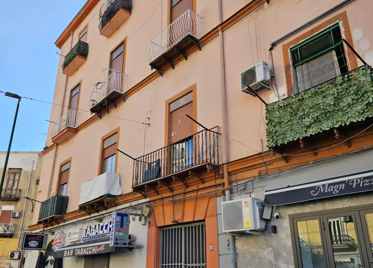 4 Balconies A Palazzo Fuga Apartment Naples 0*,